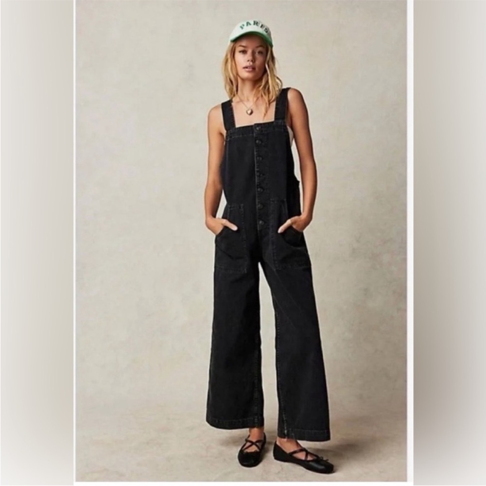 Free People Field of Flowers wide leg overalls. Black. Medium. Gently worn
